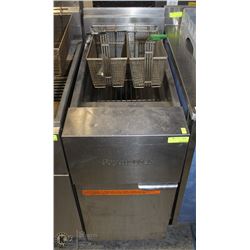 2 BASKET FRYMASTER 100000 BTU DEEP FRYER