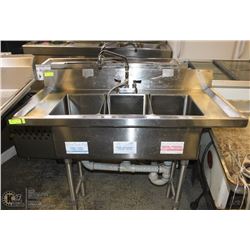 3 WELL STAINLESS STEEL COMMERCIAL SINK 48"X23"X36"