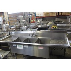 DUKE 3 WELL STAINLESS STEEL COMMERCIAL SINK W/