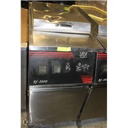 RJ-2000 ELECTRIC FRYER WITH ATTACHMENTS,