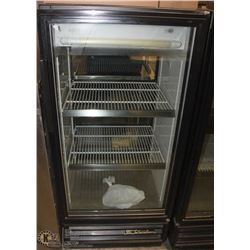 UPRIGHT TRUE PASSTHROUGH REFRIGERATOR