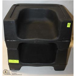 2 BLACK BOOSTER SEATS