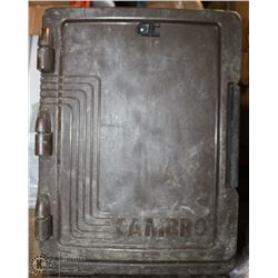 CAMBRO INSULATED FOOD CARRIER