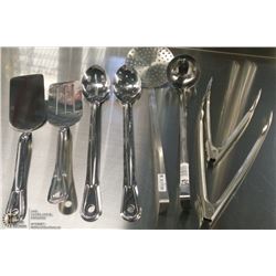STAINLESS KITCHEN TOOLS SET - LOT OF 8 PIECES