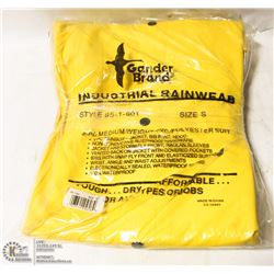 LOT OF 2 GANDER BRAND INDUSTRIAL RAIN WEAR SIZE S