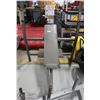 Image 1 : FIXED INCLINE BENCH PRESS
