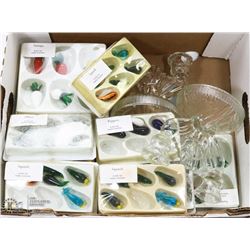 FLAT OF GLASS FRUIT/PENGUINS & PAIR OF CANDLE