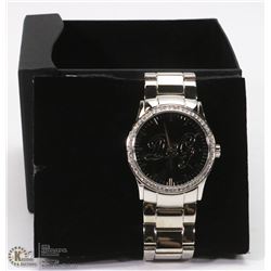 18) DOLCE & GABBANA CRYSTAL WATER RESISTANT WATCH