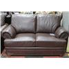 Image 3 : NEW BROWN LEATHERETTE WITH NAILHEAD ACCENT 87"
