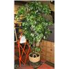 Image 1 : 7FT SHOWHOME ARTIFICIAL PLANT