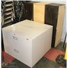 Image 1 : LOT OF FILE CABINETS AND WOOD CABINETS