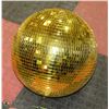Image 1 : LARGE 52" DISCO BALL