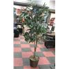Image 1 : ARTIFICIAL FIG TREE 75" TALL
