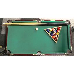 MINI POOL TABLE SET COMPLETE WITH CUE & BALLS