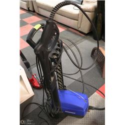 SIMONIZ PRESSURE WASHER - CRACK IN ONE WHEEL