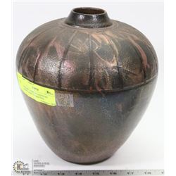 CERAMIC VASE BY CANADIAN ARTIST JOHN CHARNETSKI