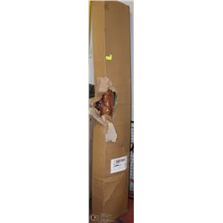 LARGE BOX OF NEW DECORATIVE FEATHERS FOR