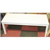 Image 1 : WHITE WOODEN BENCH