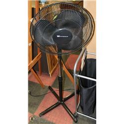 WHITE WESTINGHOUSE FLOOR FAN