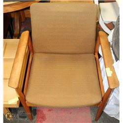 VINTAGE WOOD AND FABRIC WAITING ROOM CHAIR