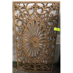 VINTAGE CAST IRON ENTRY WAY FLOOR MAT -
