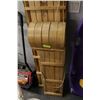 Image 1 : VINTAGE WOOD MASTERCRAFT CHILD TOBOGGAN -
