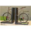 Image 1 : METAL BICYCLE BOOKENDS