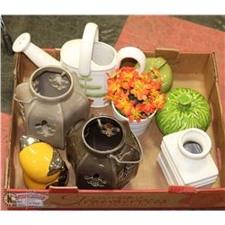 FLAT OF SHOWHOME CERAMIC DECORATIONS