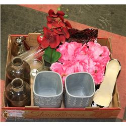 FLAT OF SHOWHOME CERAMIC  DECORATIONS &