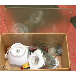 LOT WITH OSTER 12 SPEED BLENDER AND GLASS CUTTING