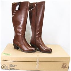 NEW GENUINE 1976 GENUINE LEATHER BOOTS SIZE 5.5