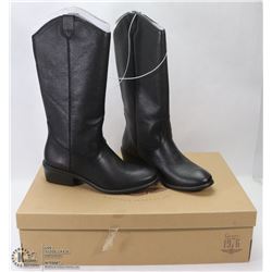NEW GENUINE 1976 GENUINE LEATHER BOOTS SIZE 7