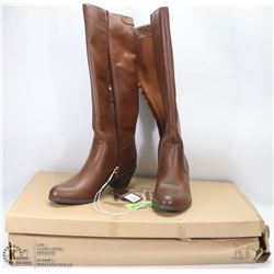 NEW GENUINE 1976 GENUINE LEATHER BOOTS SIZE 8.5