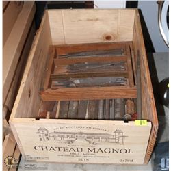 WOOD CRATE WITH METAL FILES