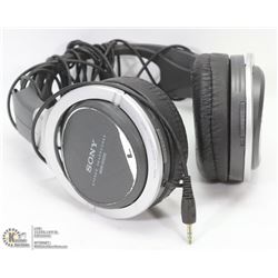 PAIR OF SONY HEADPHONES