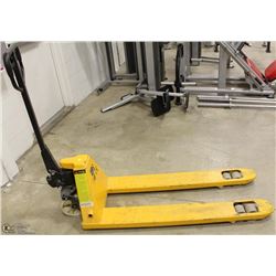 PALLET JACK, NARROW BASED, 4400LB MAXIMUM