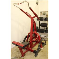 STAR TRAC LEVERAGE LAT PULL DOWN