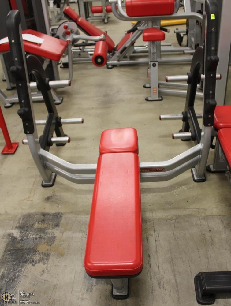 Star Trac Bench Press