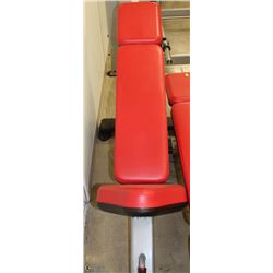 STAR TRAC ADJUSTABLE BENCH