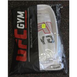 KID'S UFC JIU JITSU GI - SIZE 2