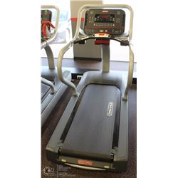 STAR TRAC E-TRX TREADMILL WITH LED DISPLAY