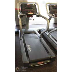 STAR TRAC E-TRX TREADMILL WITH LED DISPLAY