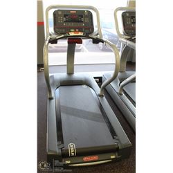 STAR TRAC E-TRX TREADMILL WITH LED DISPLAY