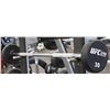 Image 1 : UFC 30LB BARBELL