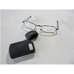 New Foster Grant Folding Readers / small compact + 2.00