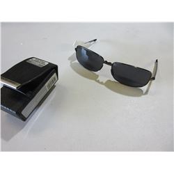 New Foster Grant Folding Readers / small compact + 2.00 Sunglass with
