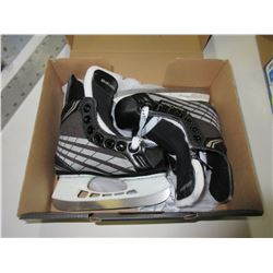 New Bauer Kids/Youth Hockey Skates size 8