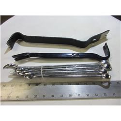 2 New Pry Bars 14 & 17 inch and 4 Large Wrenches 13/16 - 1 inch