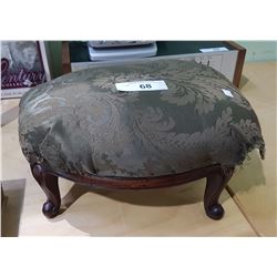 ANTIQUE FOOT STOOL