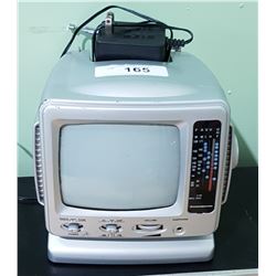 VINTAGE TV/RADIO COMBO
